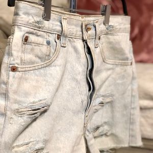 Vintage Levi’s Denim Shorts (Festival Finds)